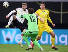 IM体育平台-包含乌克兰队胜出，成功挺进欧洲杯决赛阶段！的词条