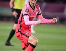 IM体育在线注册-韩国队轻取日本队，李梓嘉统治全场