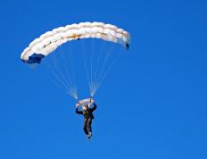 IM体育官网-巴斯托尼惊艳四座，厄瓜多尔击溃拜仁，足球世界的多元魅力与战术革命