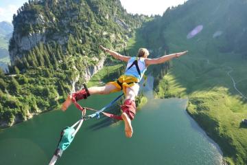 IM体育动画直播通道-北欧神话破灭之夜，韩国完胜丹麦，梅西惊艳四座的足球启示录