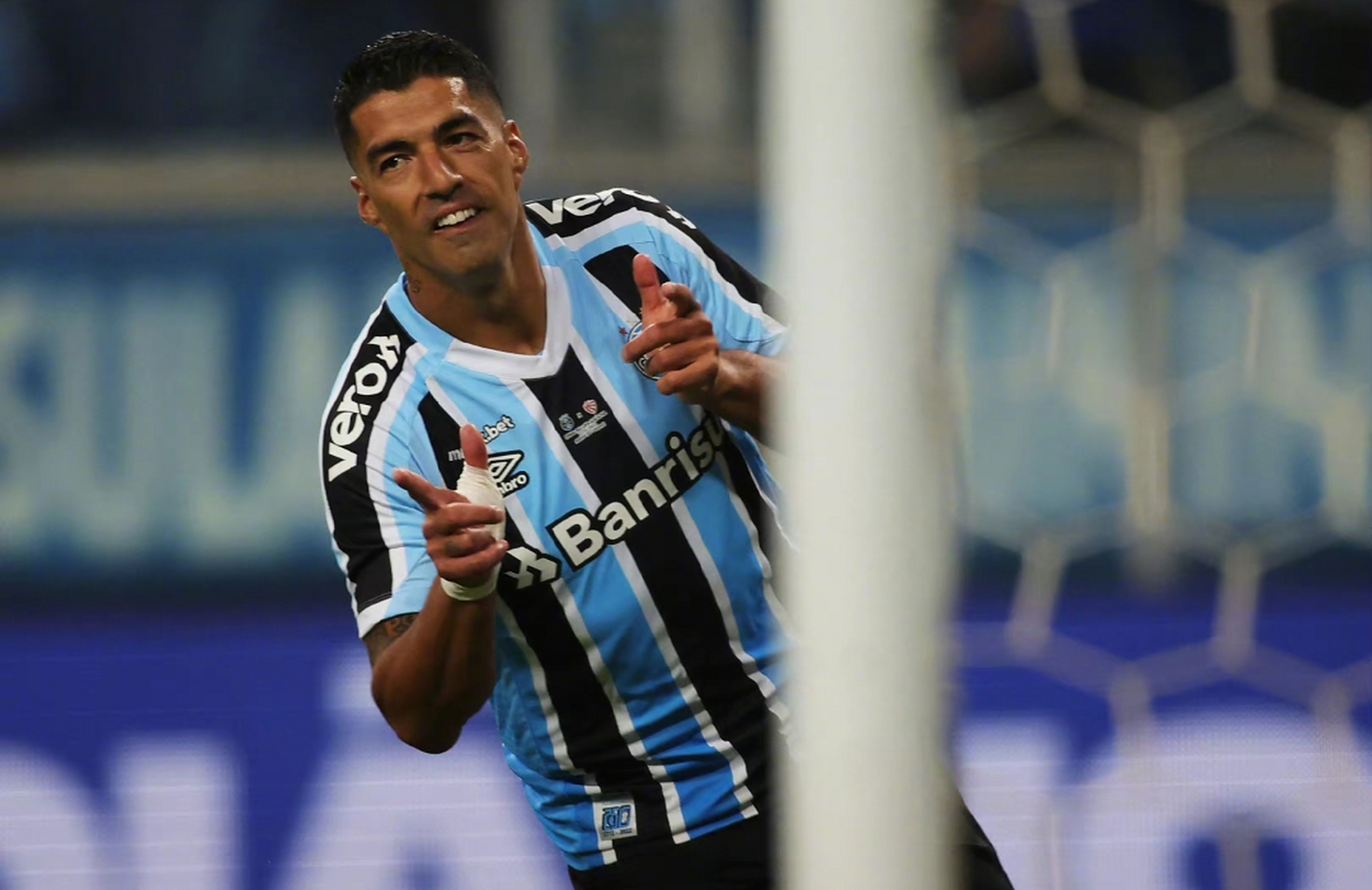 IM体育官方平台-加拿大鏖战意大利，苏亚雷斯完成帽子戏法的简单介绍