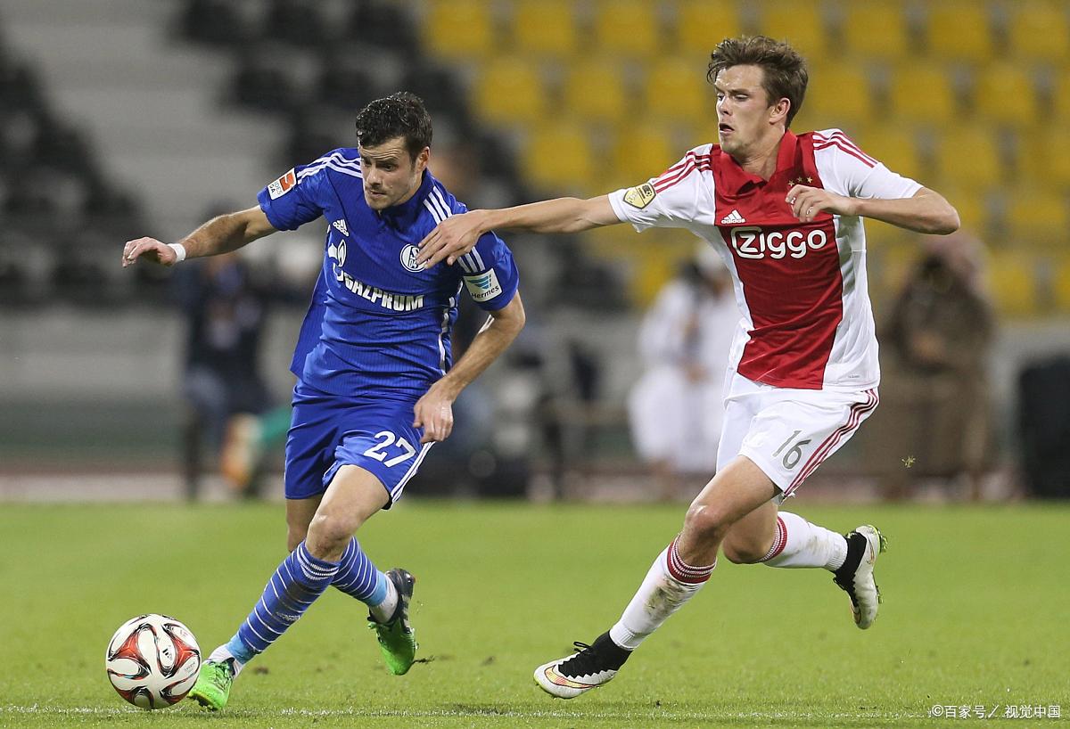 IM体育下载-阿贾克斯大胜对手，豪取联赛五连胜