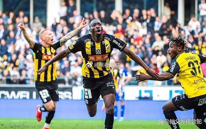 IM体育下载-明星球员频频现身场边激战，球风振奋人心的简单介绍