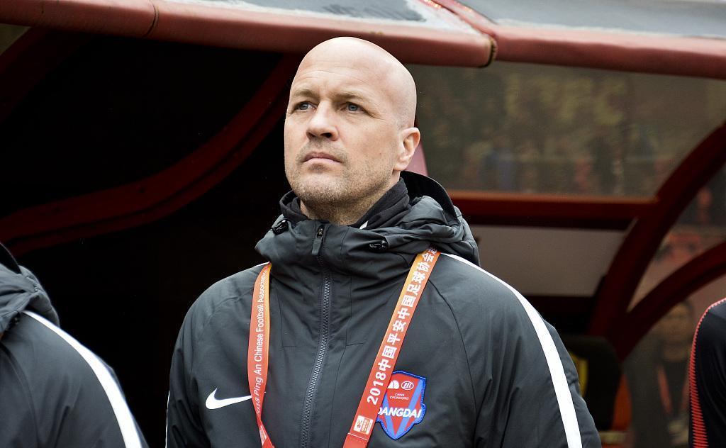 IM体育官网入口-包含重庆斯威新帅上任，率队力挺保级的词条