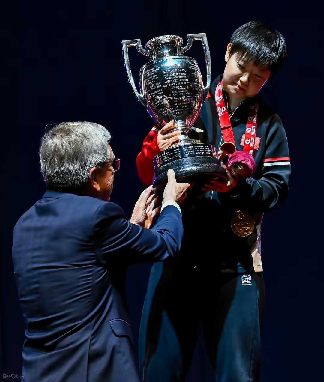 IM体育官网入口-奥地利乒乓球队险胜瑞典乒乓球队，马龙三分雨点燃全场的简单介绍