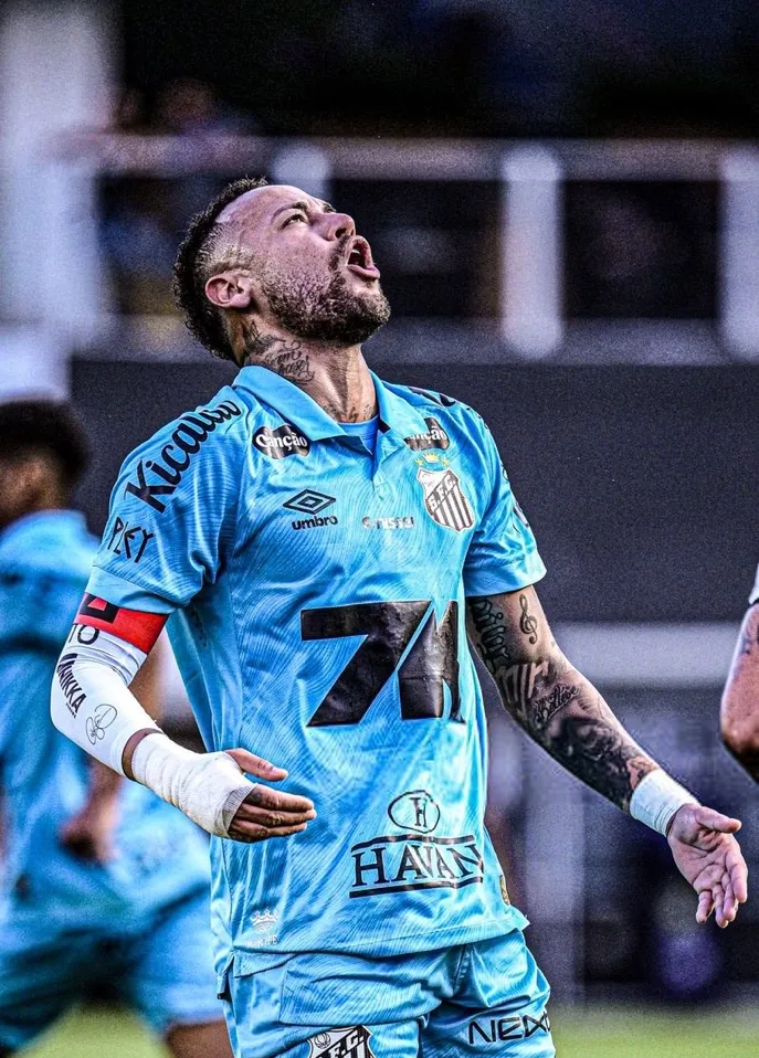 IM体育网页版登录入口-勒沃库森翻盘巴萨，内马尔惊艳四座的简单介绍